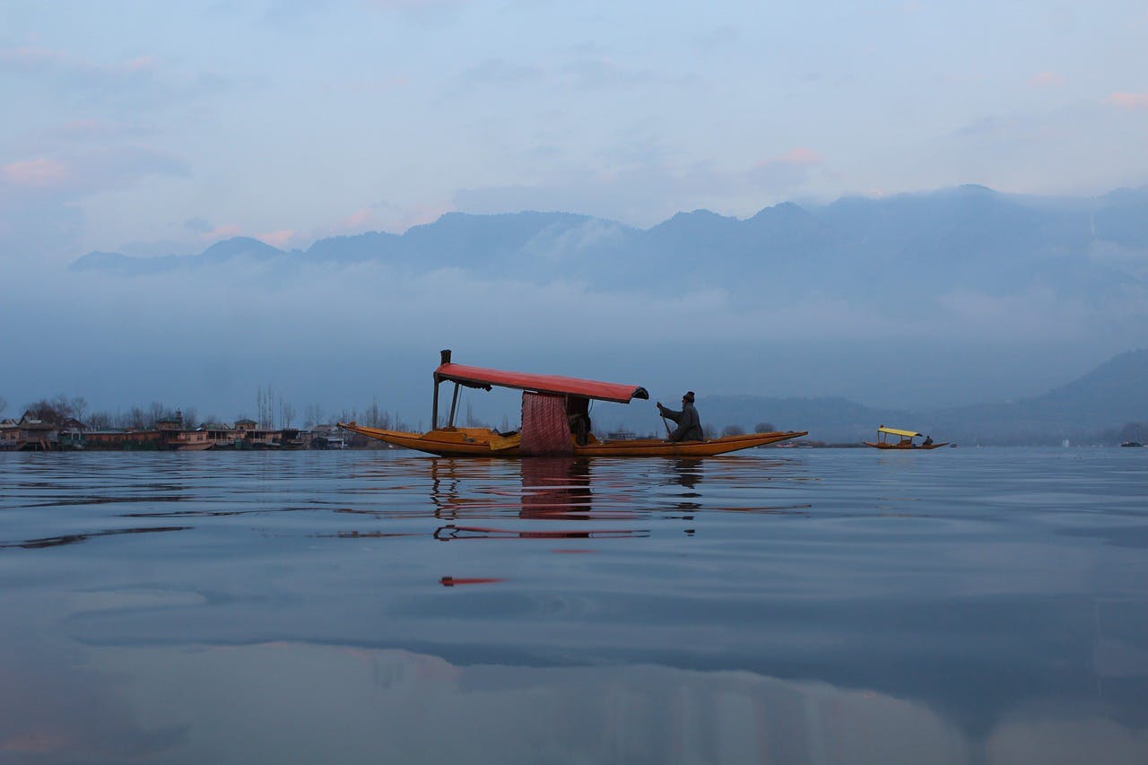 Shikara Rides on Dal Lake
